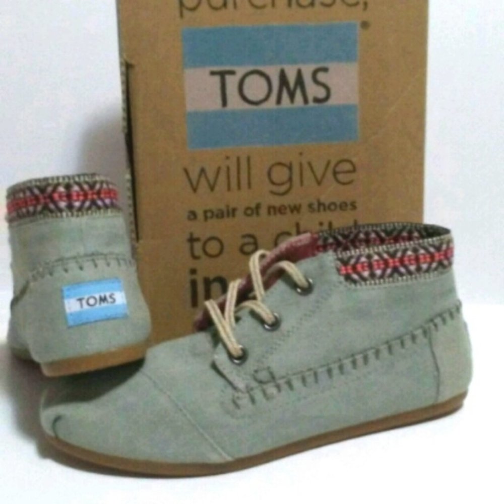TOMS tribal/aztec booties